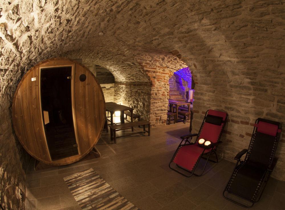 Cozy Apartment In Old Town Tallinn Exterior photo