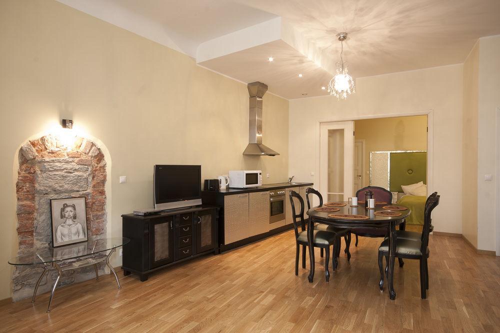 Cozy Apartment In Old Town Tallinn Exterior photo
